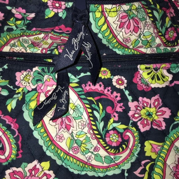 Vera Bradley large tote - Picture 4 of 8